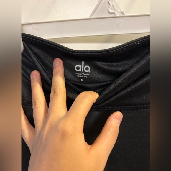 Alo Yoga Air Brush Black Brilliance High Rise Leggings - Picture 6 of 10